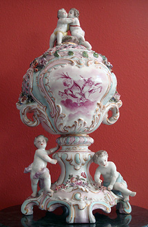 Grashe Seattle and Bellevue Fine Art Restorers. Art for sale: Meissen Porcelain Vase.